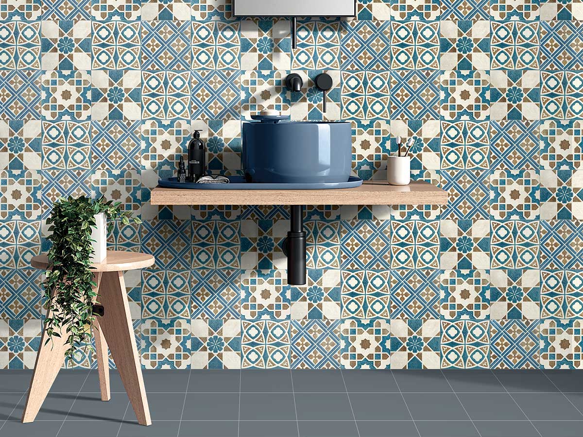 Arabian Crema Blue